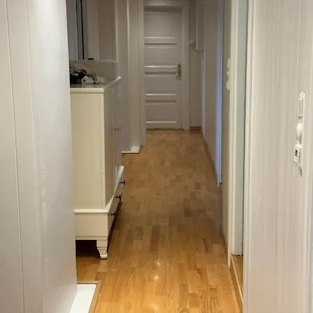 Familievennlig Bolig Pa 180 Kvm Med Sjoutsikt Rett Ved Huk Badestrand * Oslo